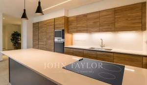 Vendita Appartamento Agios Tychonas