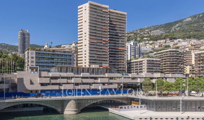 Vendita Cantina Monaco