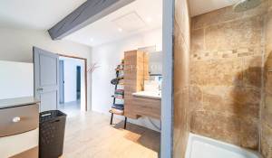 Vendita Cascina Bonnieux