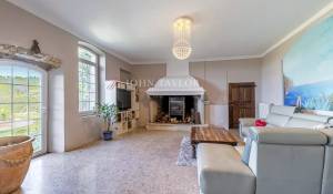 Vendita Cascina Cadenet