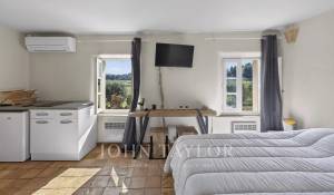 Vendita Cascina Le Castellet