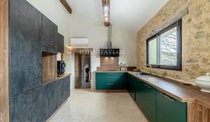 Vendita Fattoria Entrechaux