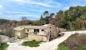 Vendita Fattoria Entrechaux