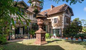 Vendita Hotel Biarritz