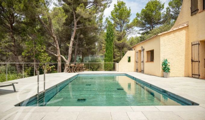 Vendita Proprietà Simiane-Collongue