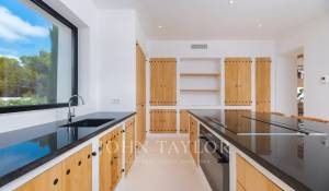 Vendita Villa Cala Llenya