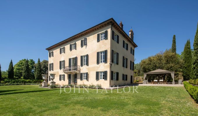 Vendita Villa LUCCA  