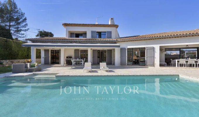 Vendita Villa Valbonne